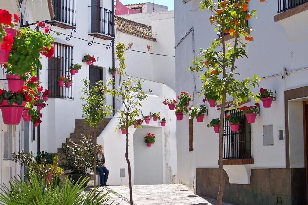 Keywise Family Luxury Infinity Beach & Golf Estepona Exterior photo