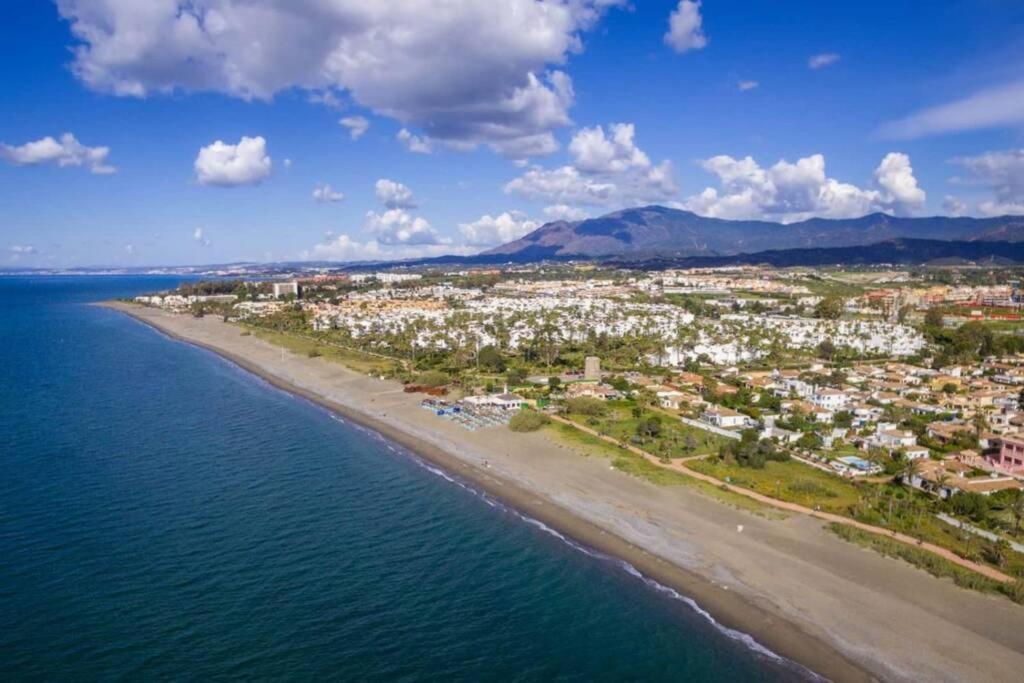 Keywise Family Luxury Infinity Beach & Golf Estepona Exterior photo